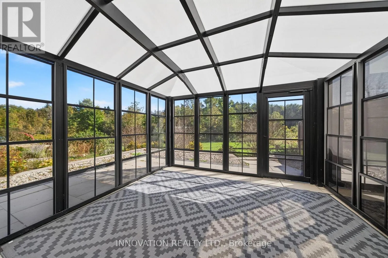 132 KEMPTEN COURT