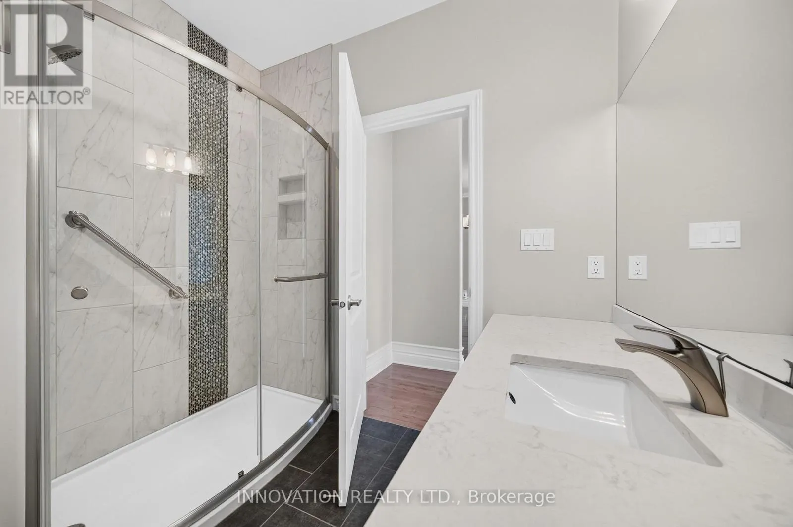 132 KEMPTEN COURT