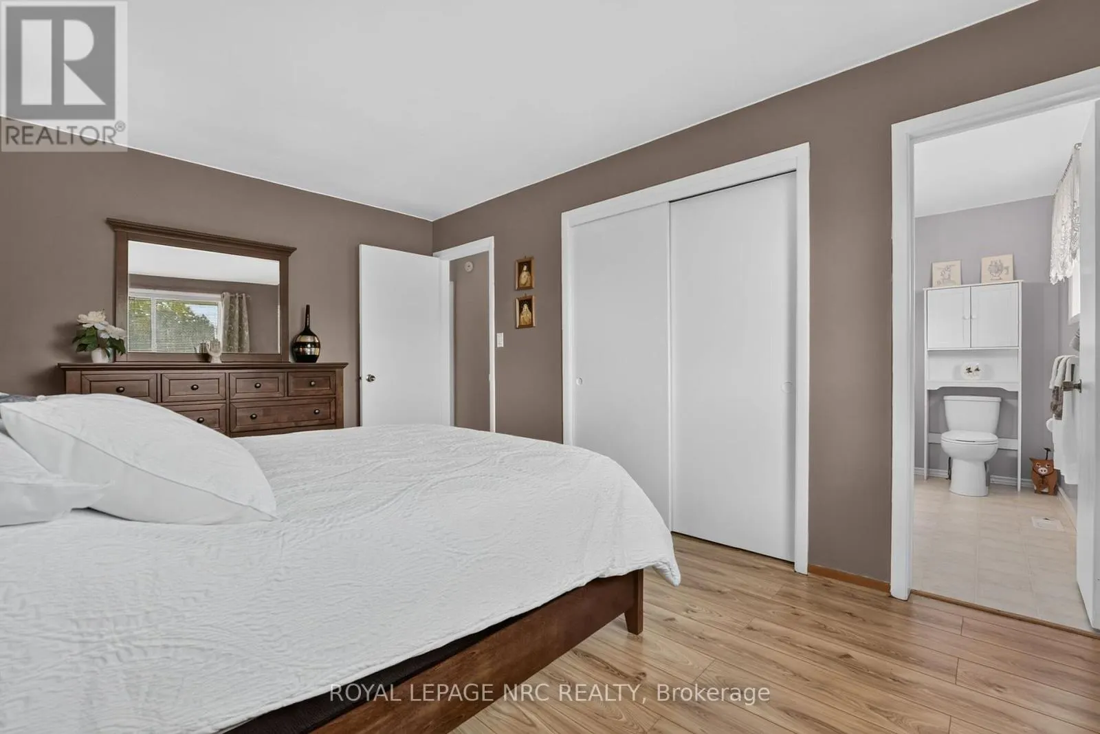 20 JESSICA DRIVE