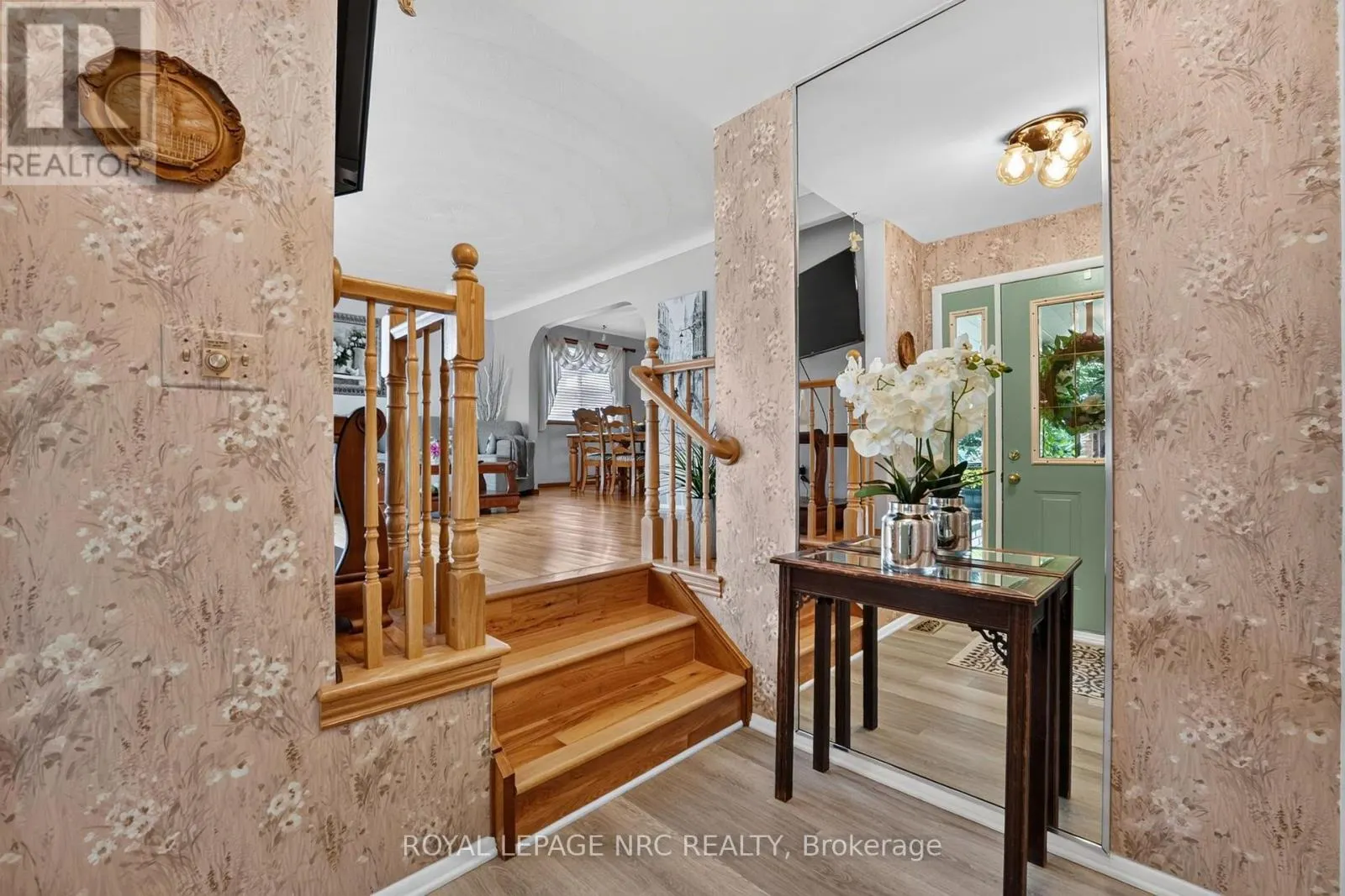 20 JESSICA DRIVE