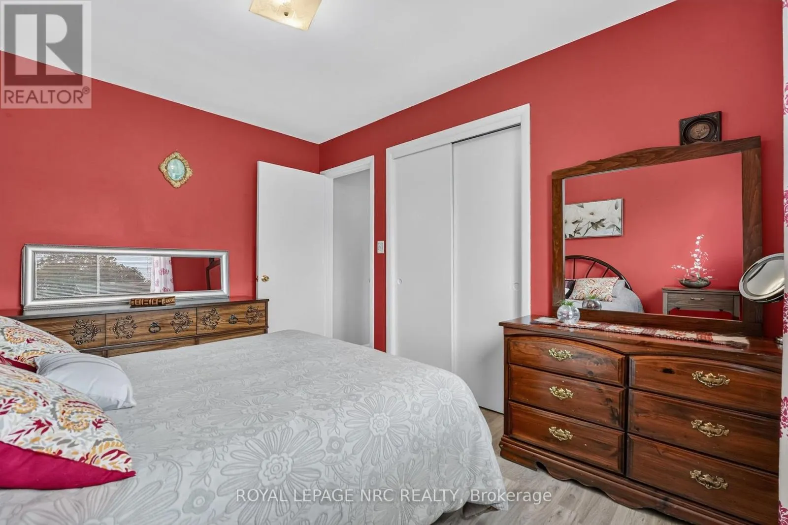 20 JESSICA DRIVE