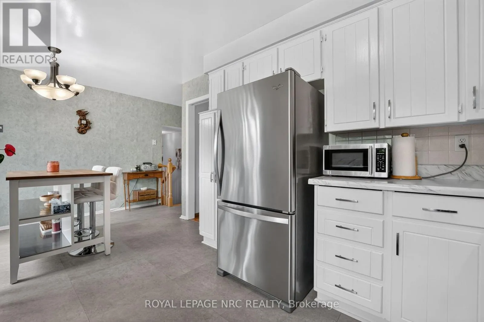 20 JESSICA DRIVE