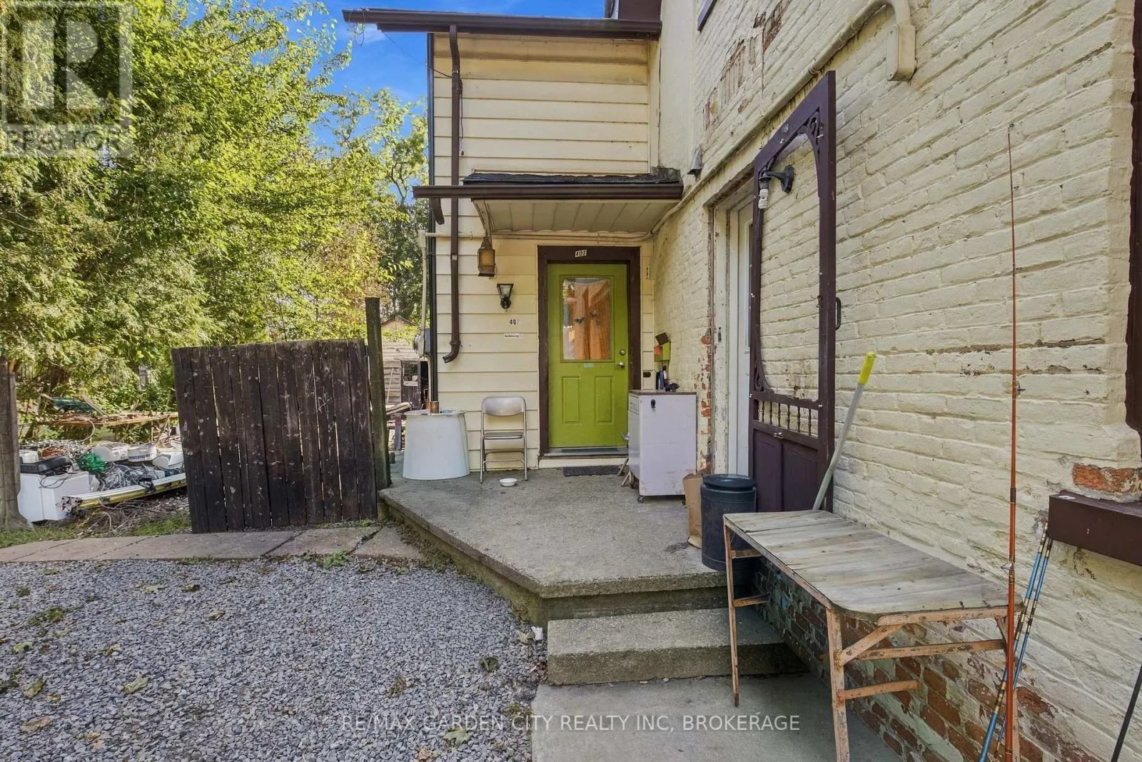 409-407 MAPLE STREET
