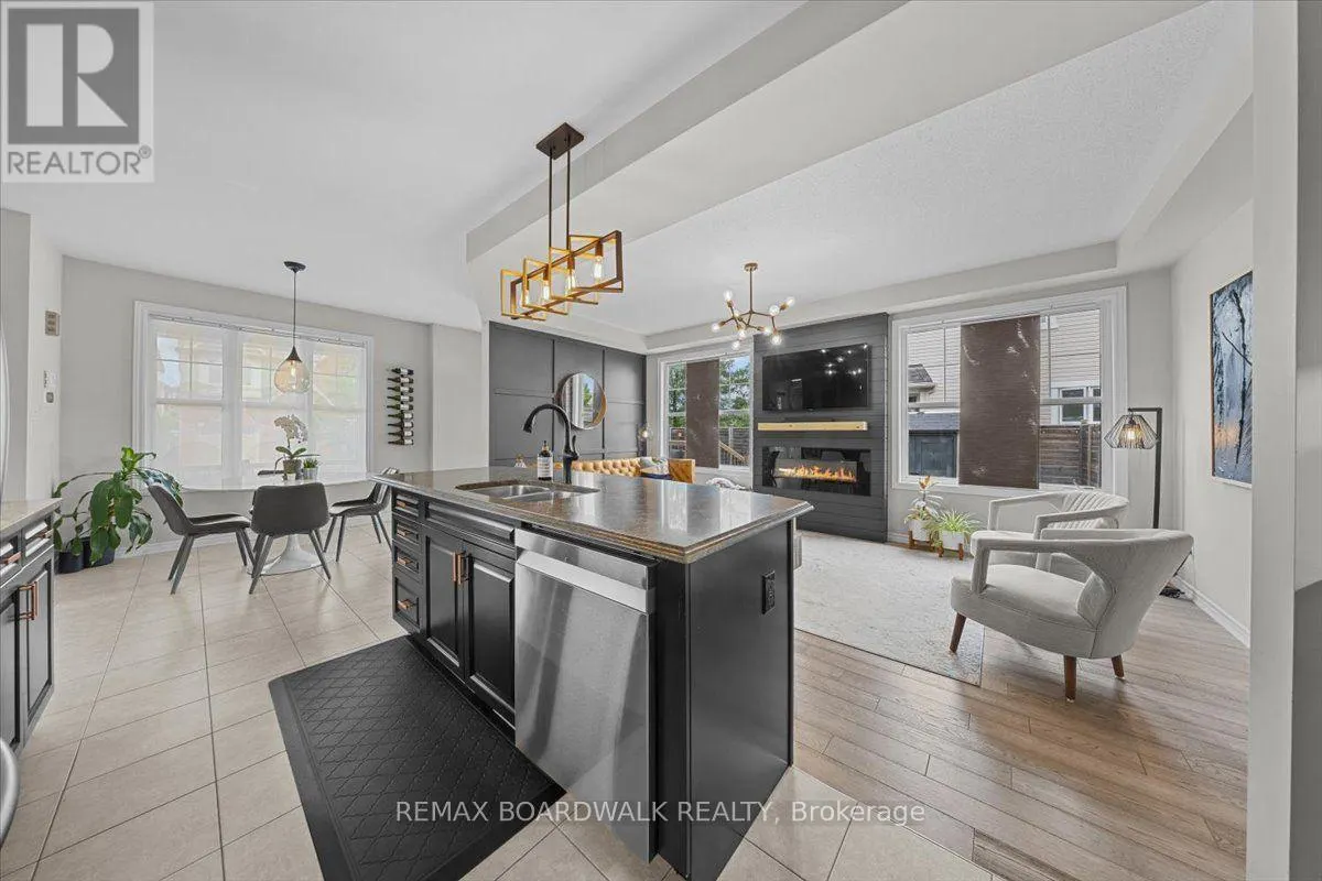 89 DAMSELFLY WAY