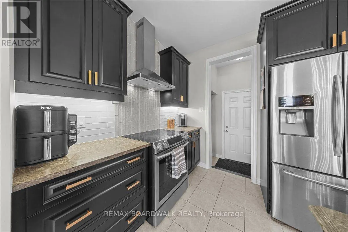 89 DAMSELFLY WAY