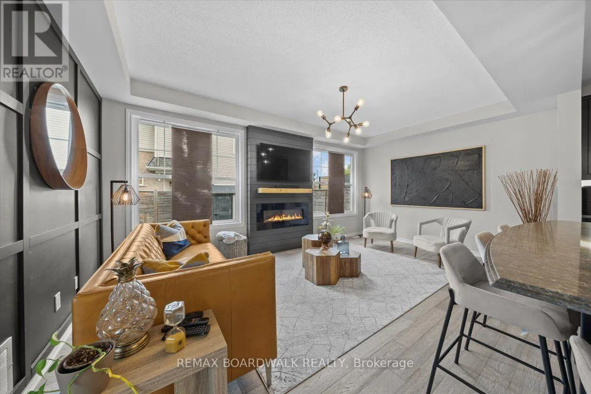 89 DAMSELFLY WAY