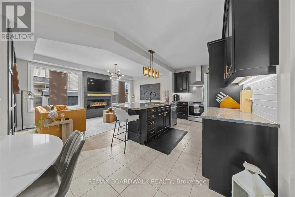 89 DAMSELFLY WAY