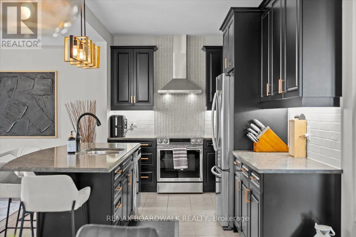 89 DAMSELFLY WAY