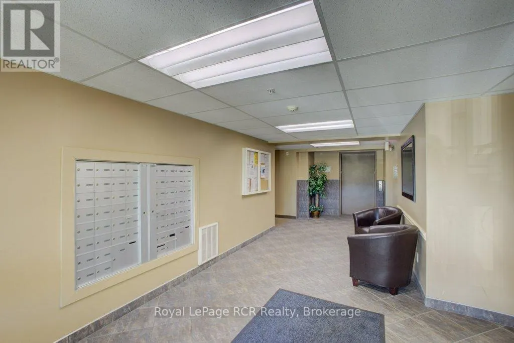 214 - 645 ST DAVID STREET S #214