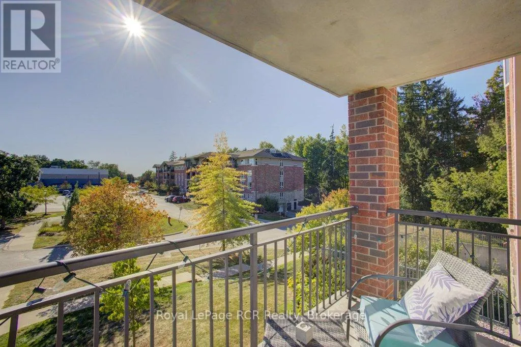 214 - 645 ST DAVID STREET S #214