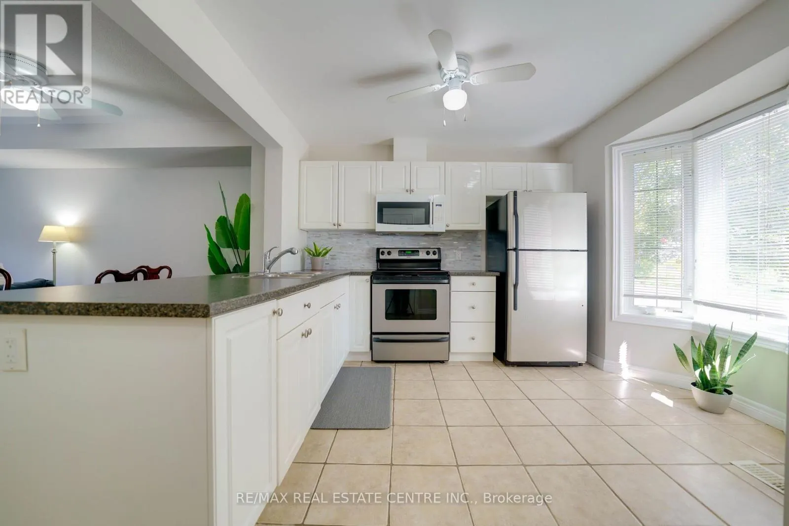 36 - 68A MAIN STREET N