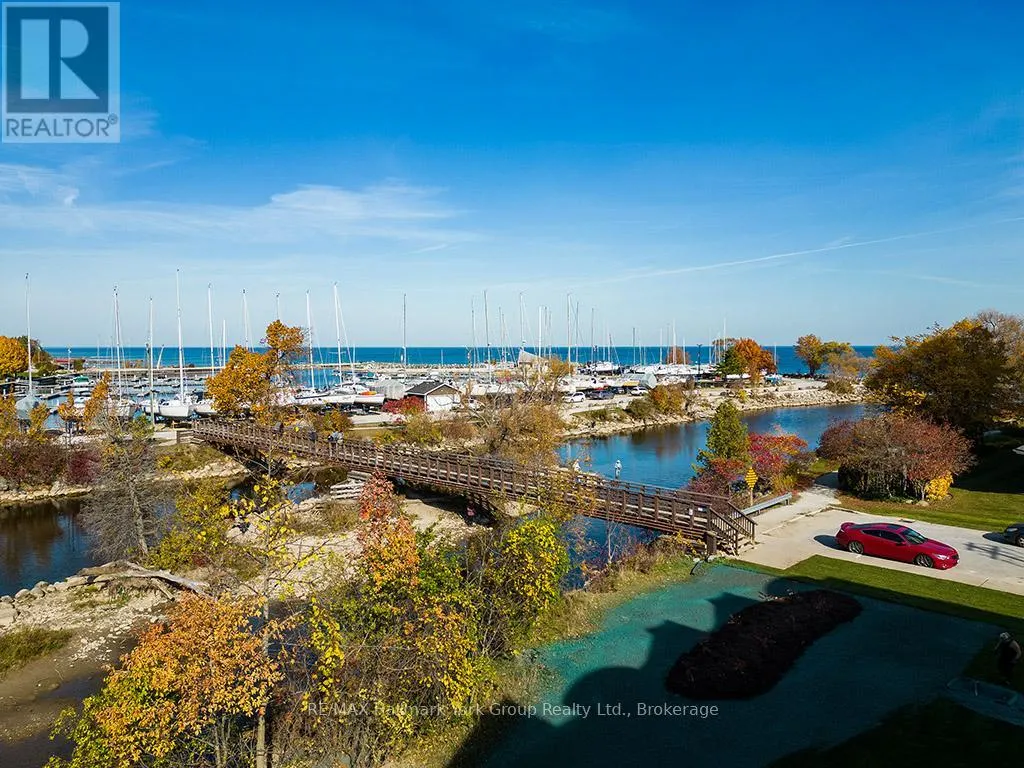 5-11 BAY STREET E