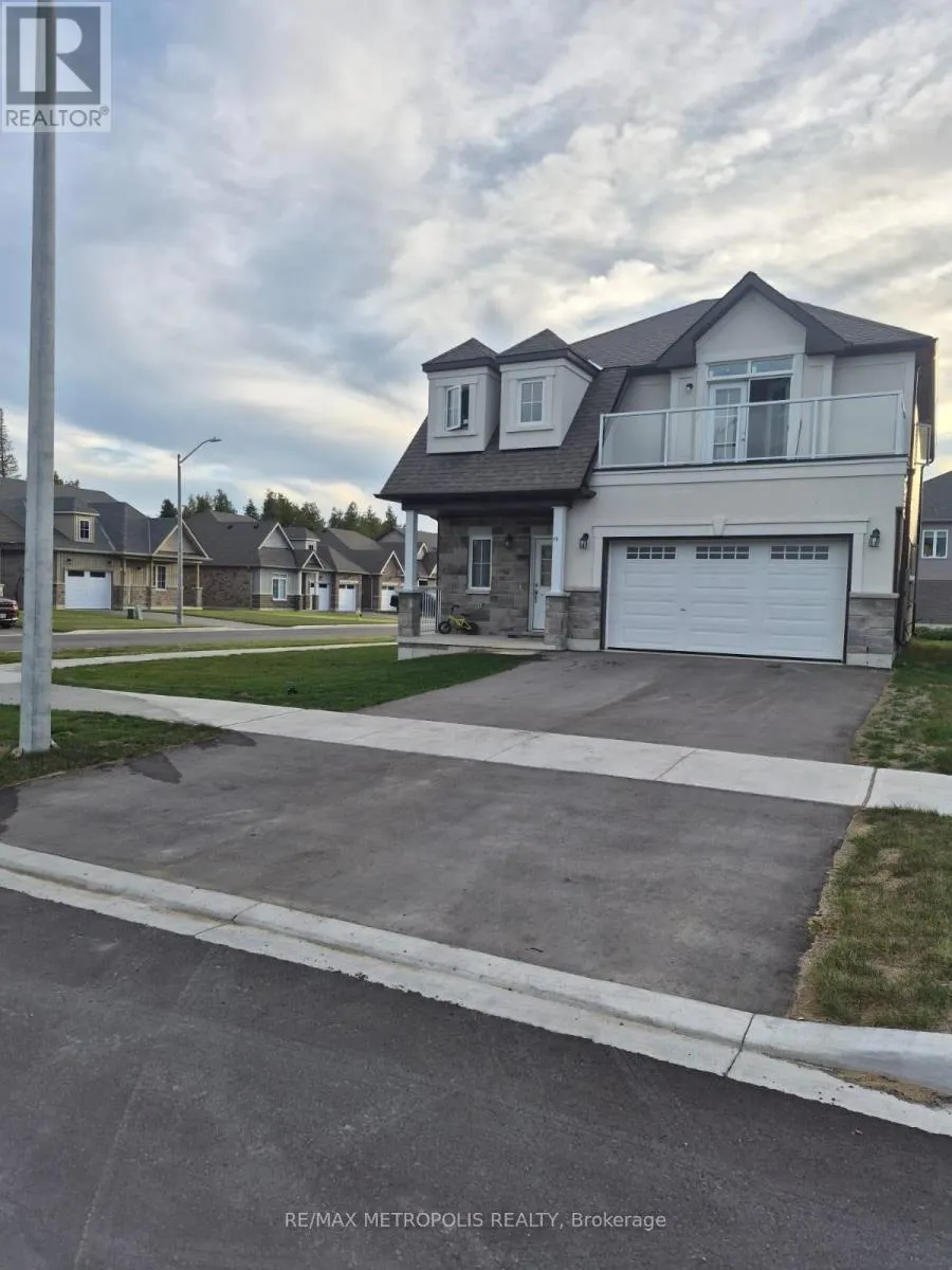 78 HILLCROFT WAY