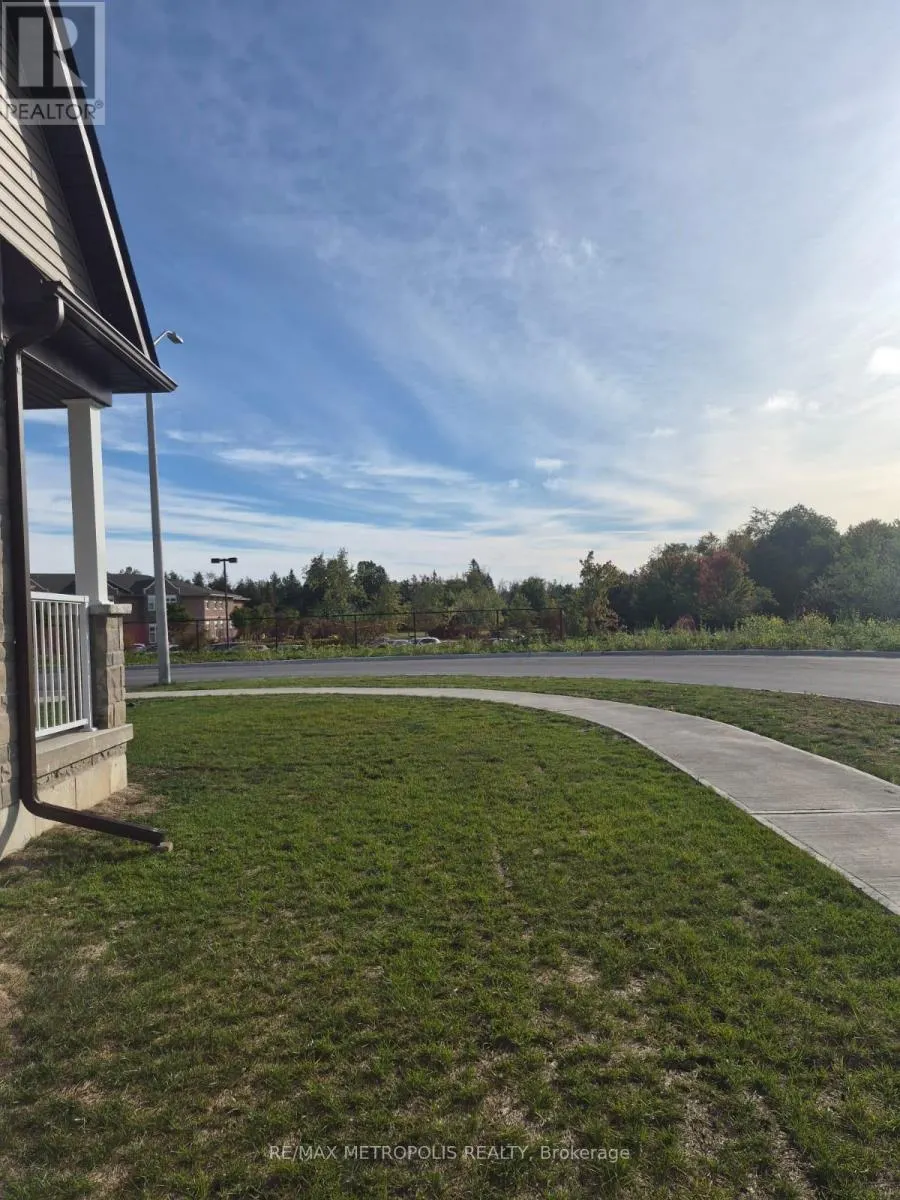 78 HILLCROFT WAY