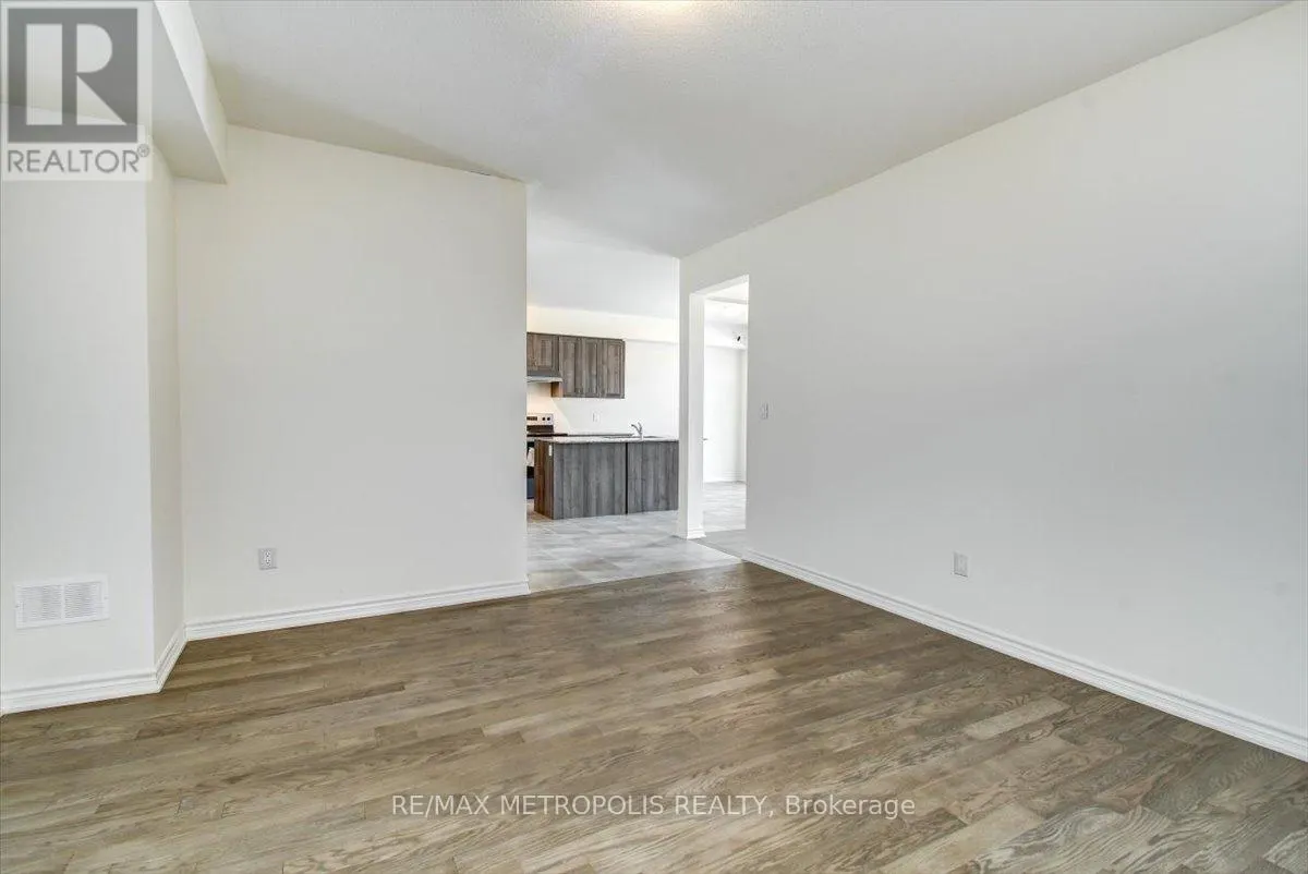 78 HILLCROFT WAY