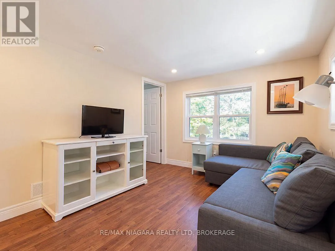 10429 LAKESHORE ROAD