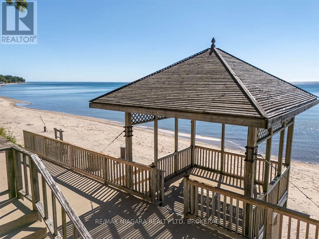 10429 LAKESHORE ROAD