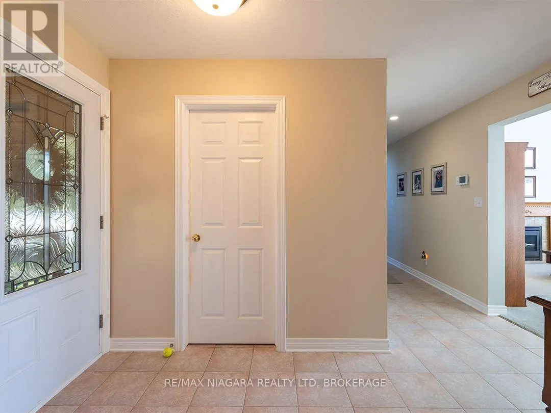 10429 LAKESHORE ROAD