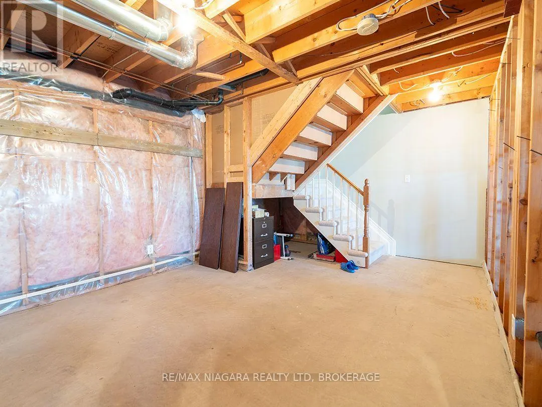 10429 LAKESHORE ROAD