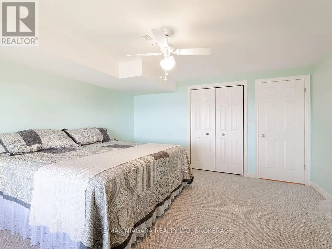 10429 LAKESHORE ROAD