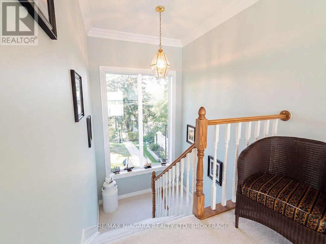 10429 LAKESHORE ROAD