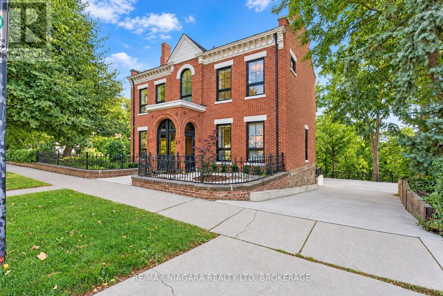 29 YATES STREET