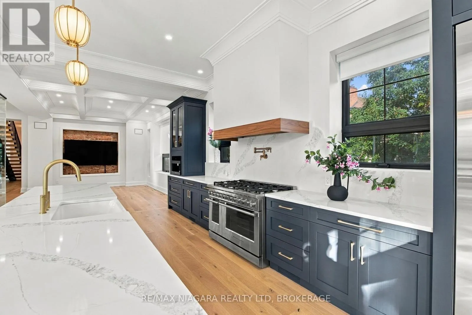 29 YATES STREET