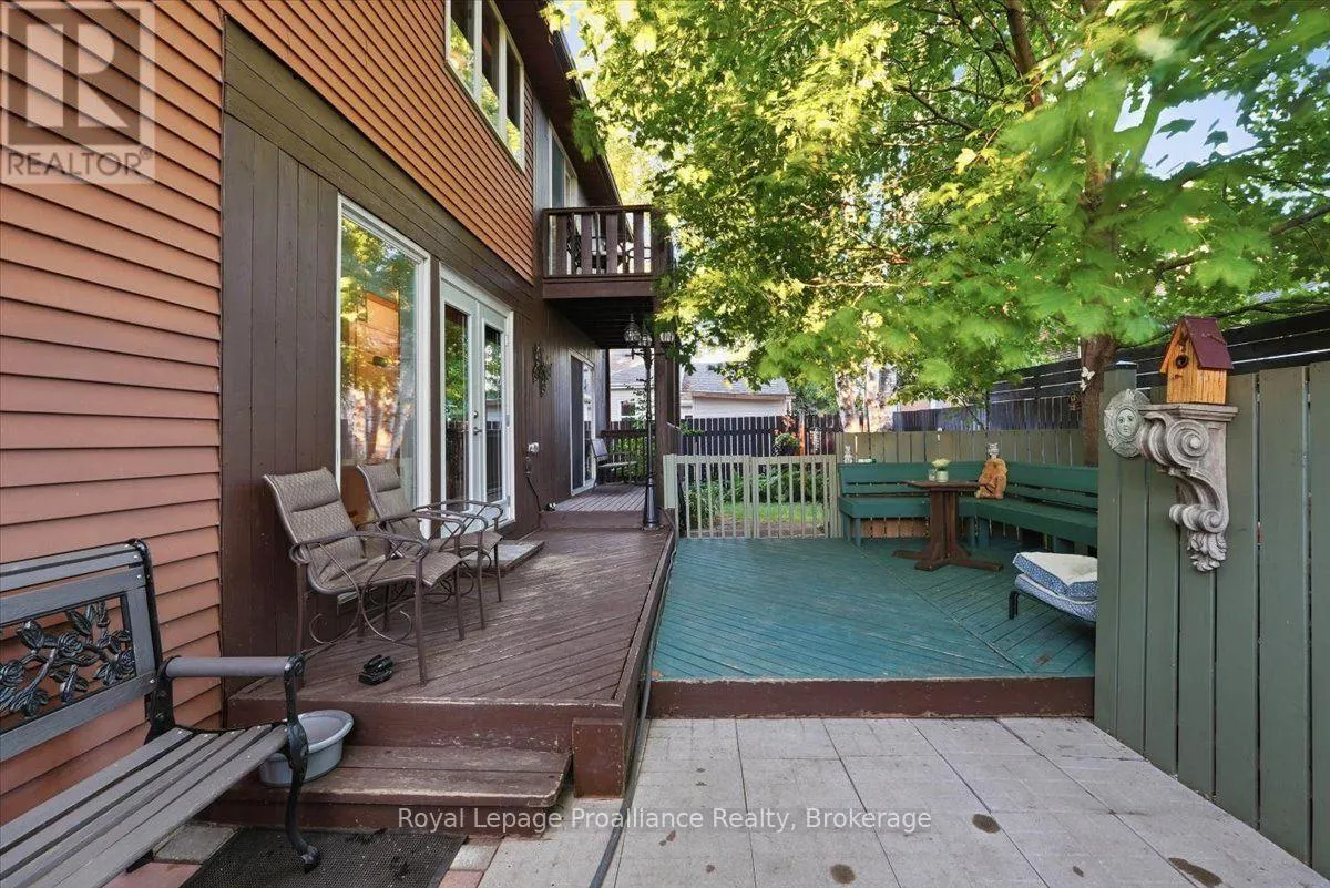 33 LESLEY DRIVE