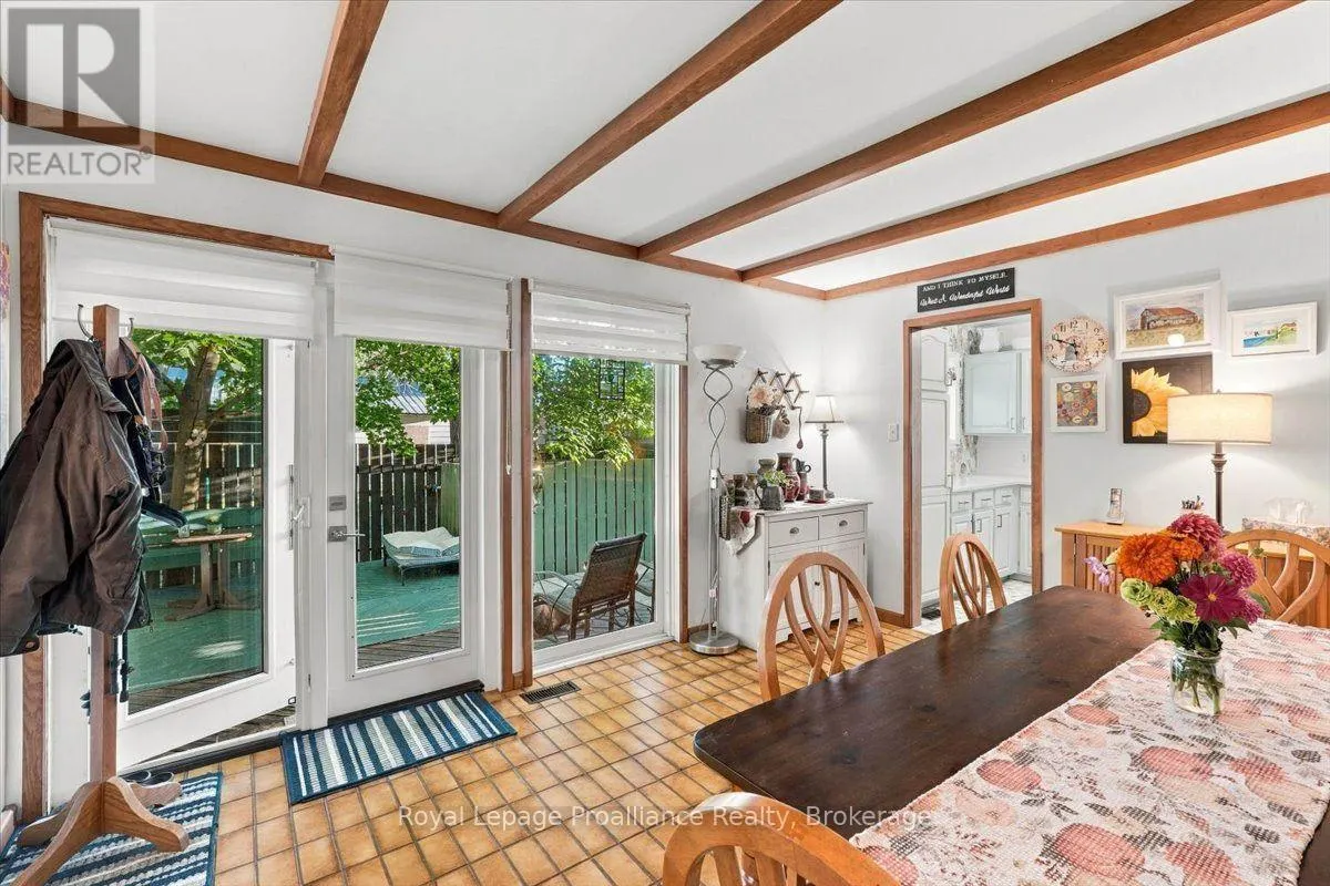 33 LESLEY DRIVE