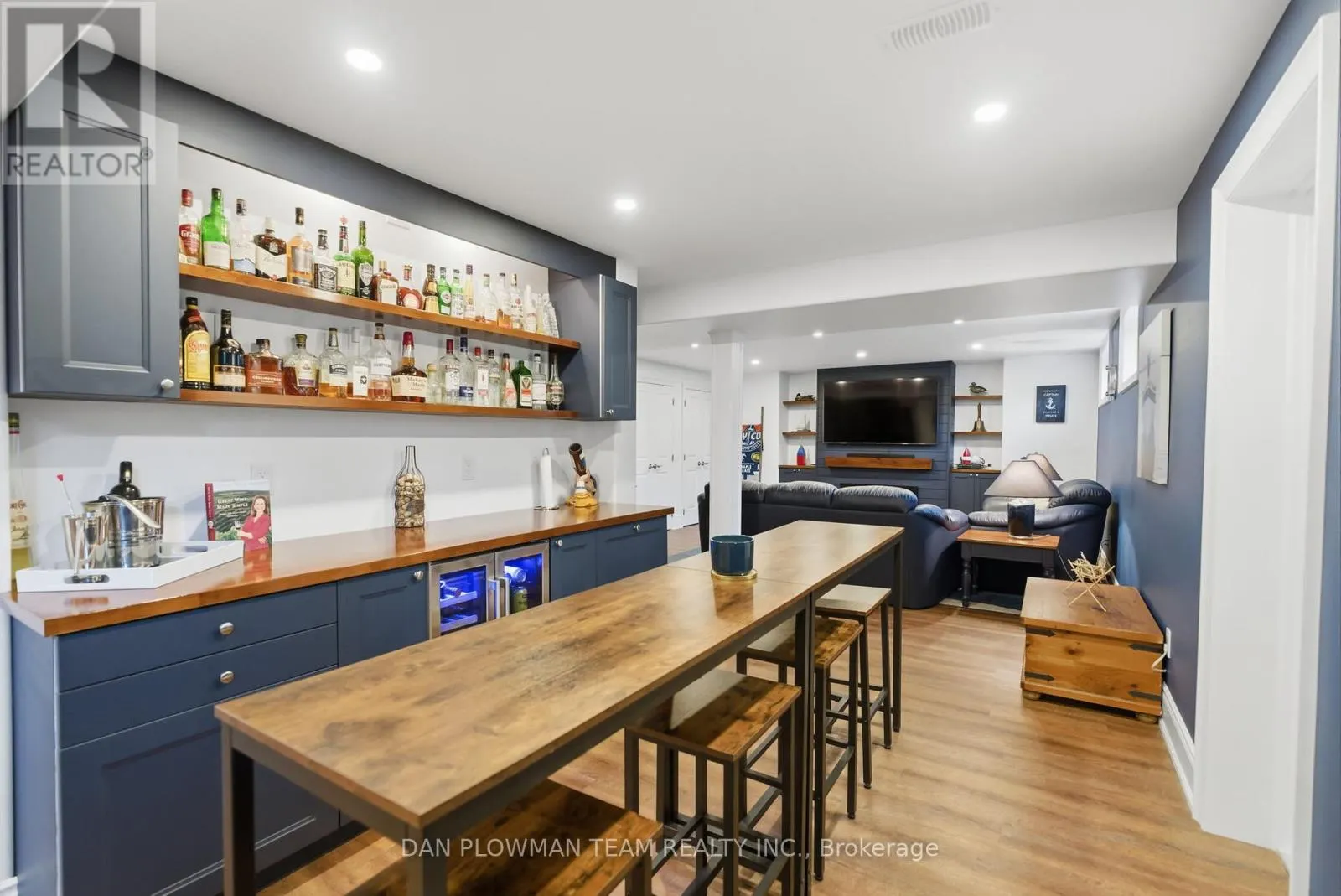 44 BURNETT SHORE ROAD