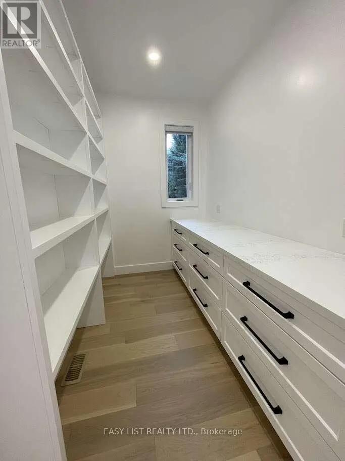 8 TANAGER DRIVE