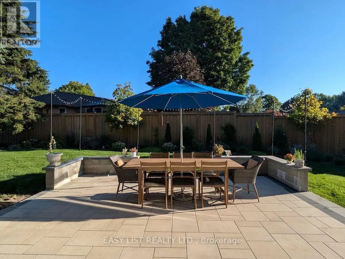 8 TANAGER DRIVE