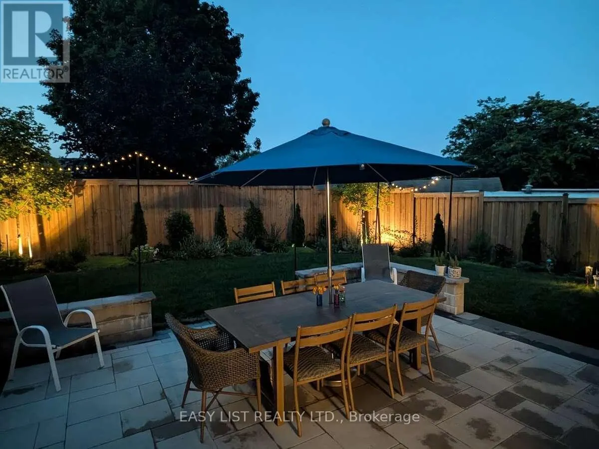 8 TANAGER DRIVE