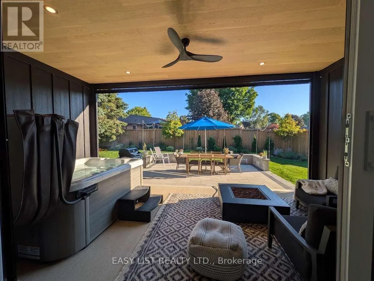 8 TANAGER DRIVE