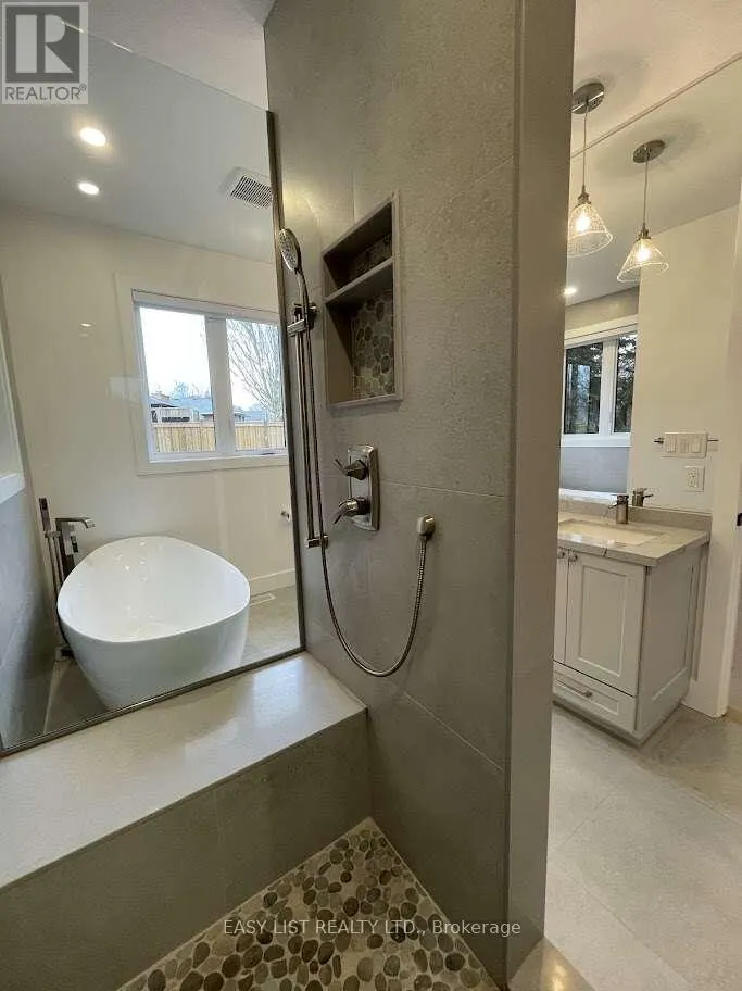 8 TANAGER DRIVE