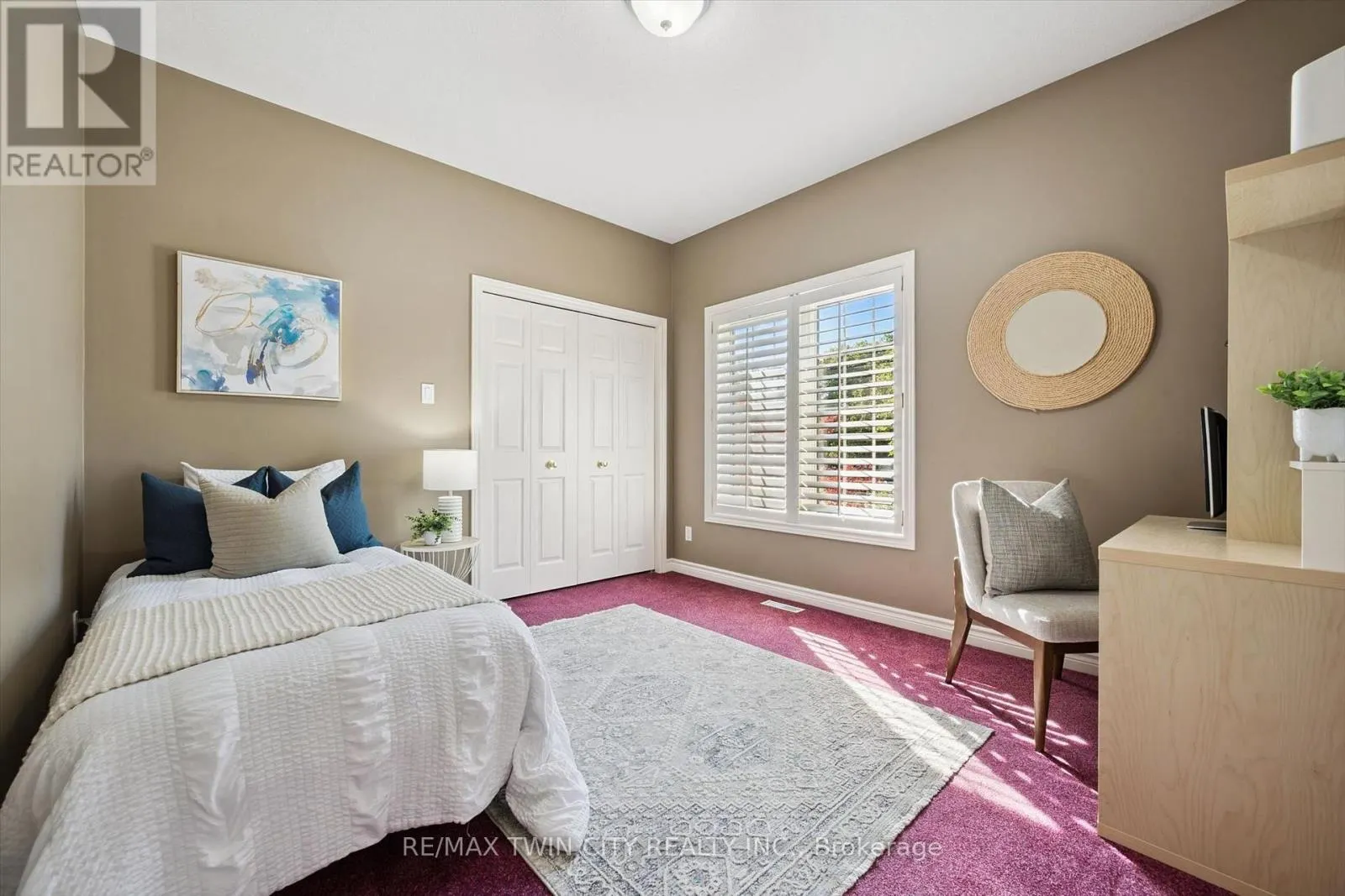 8 CHANCELLOR DRIVE