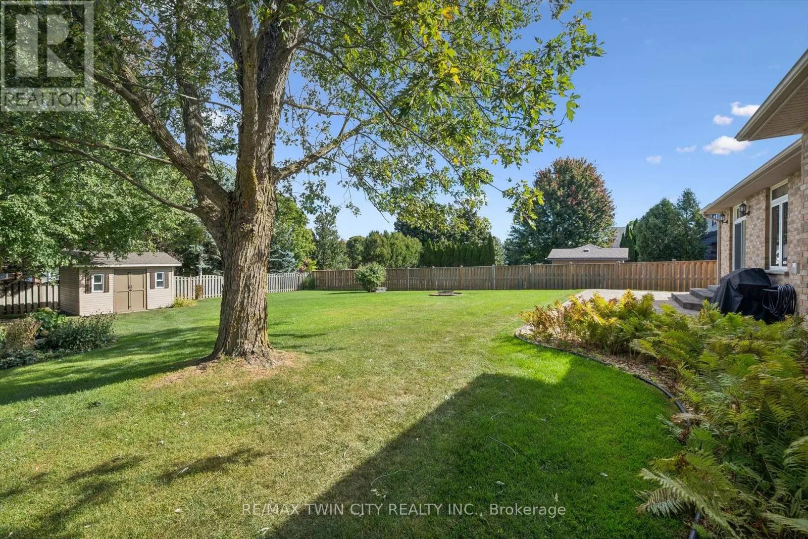 8 CHANCELLOR DRIVE
