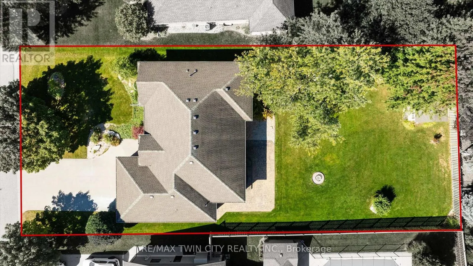 8 CHANCELLOR DRIVE