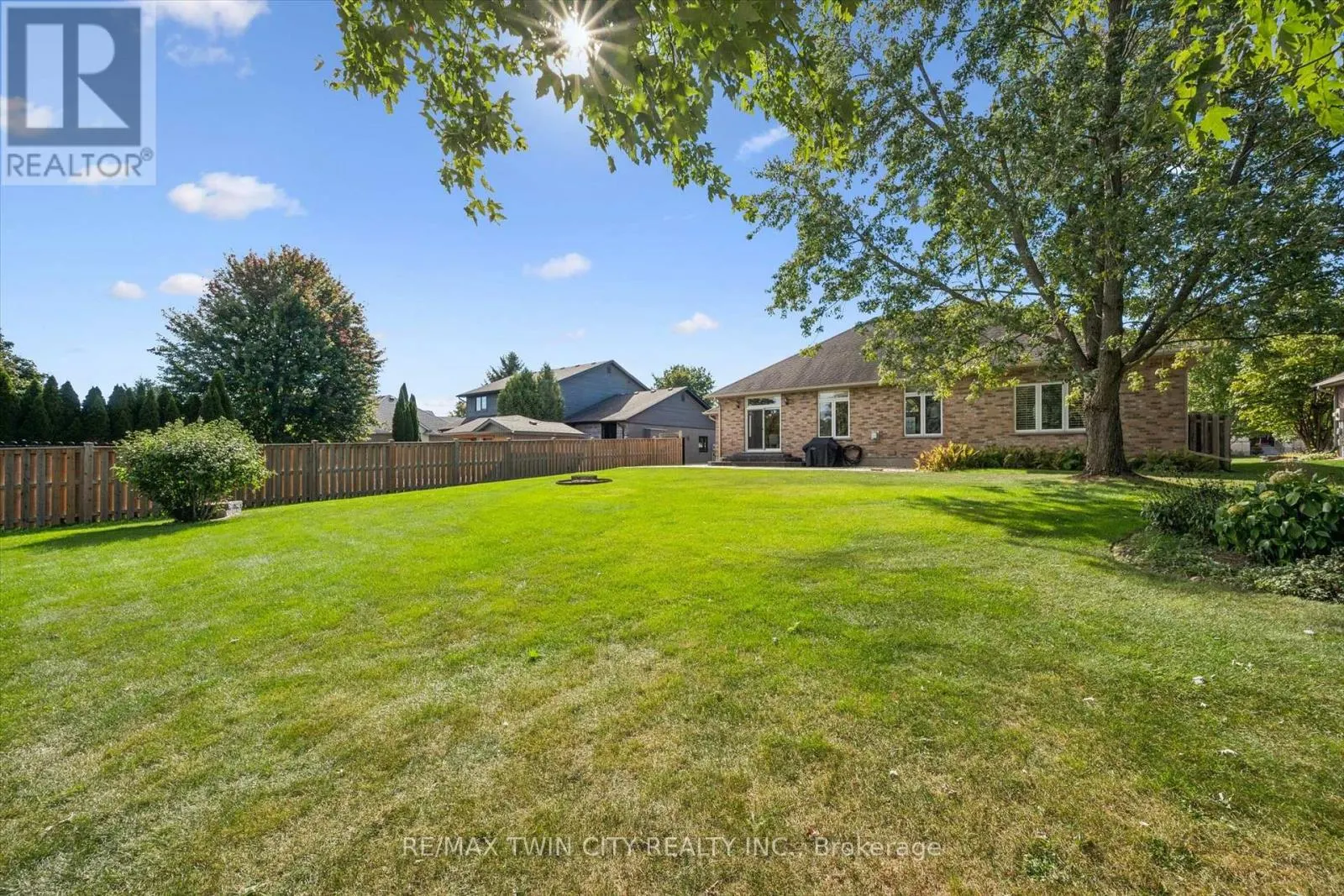 8 CHANCELLOR DRIVE