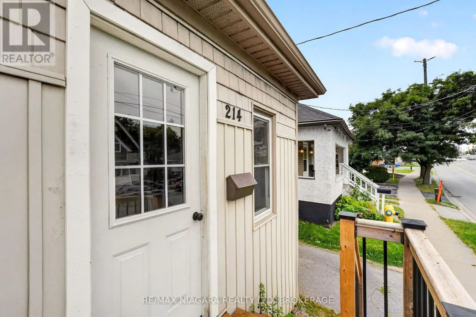 214 NIAGARA STREET