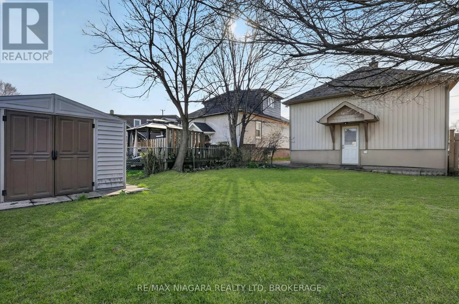 214 NIAGARA STREET