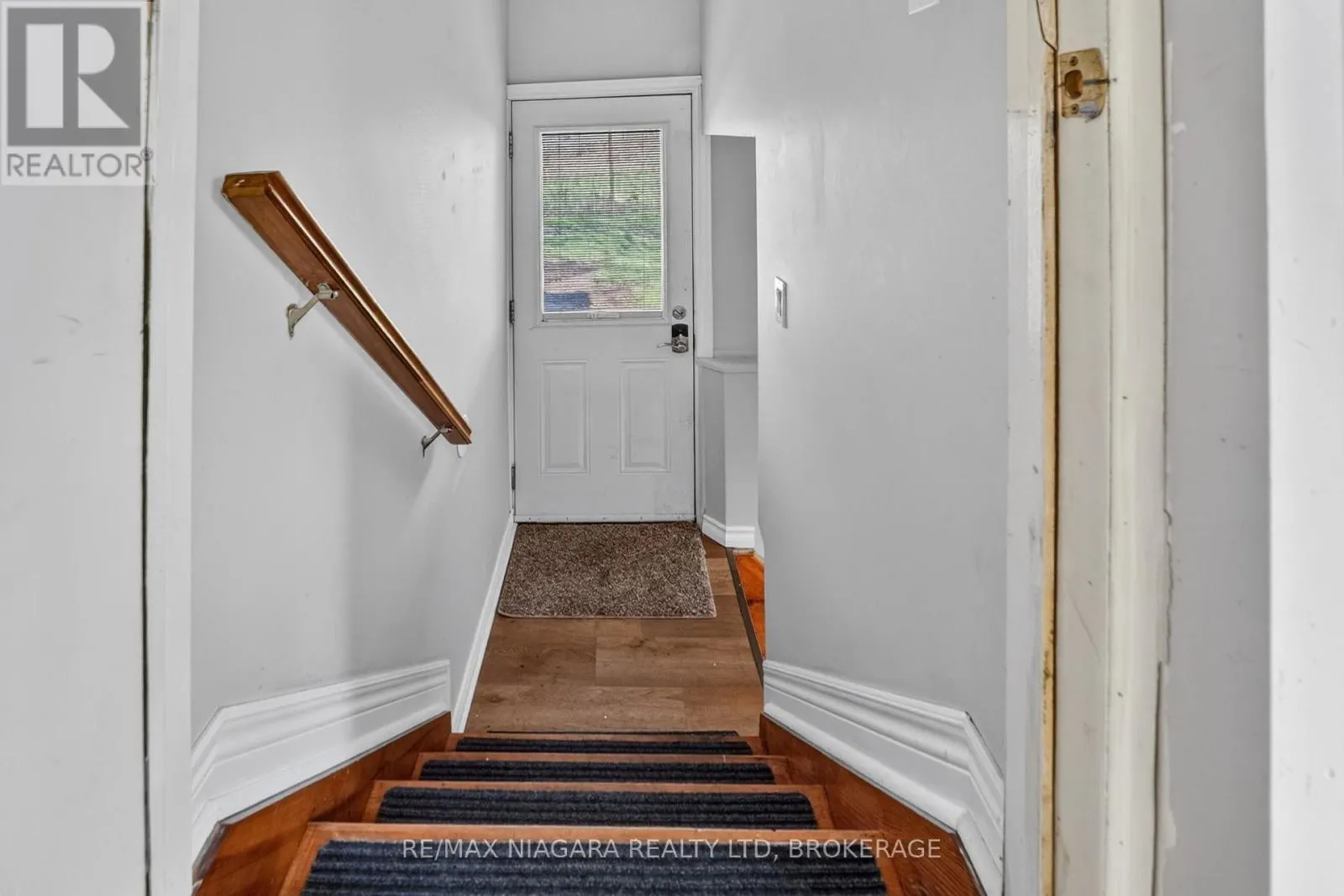 214 NIAGARA STREET