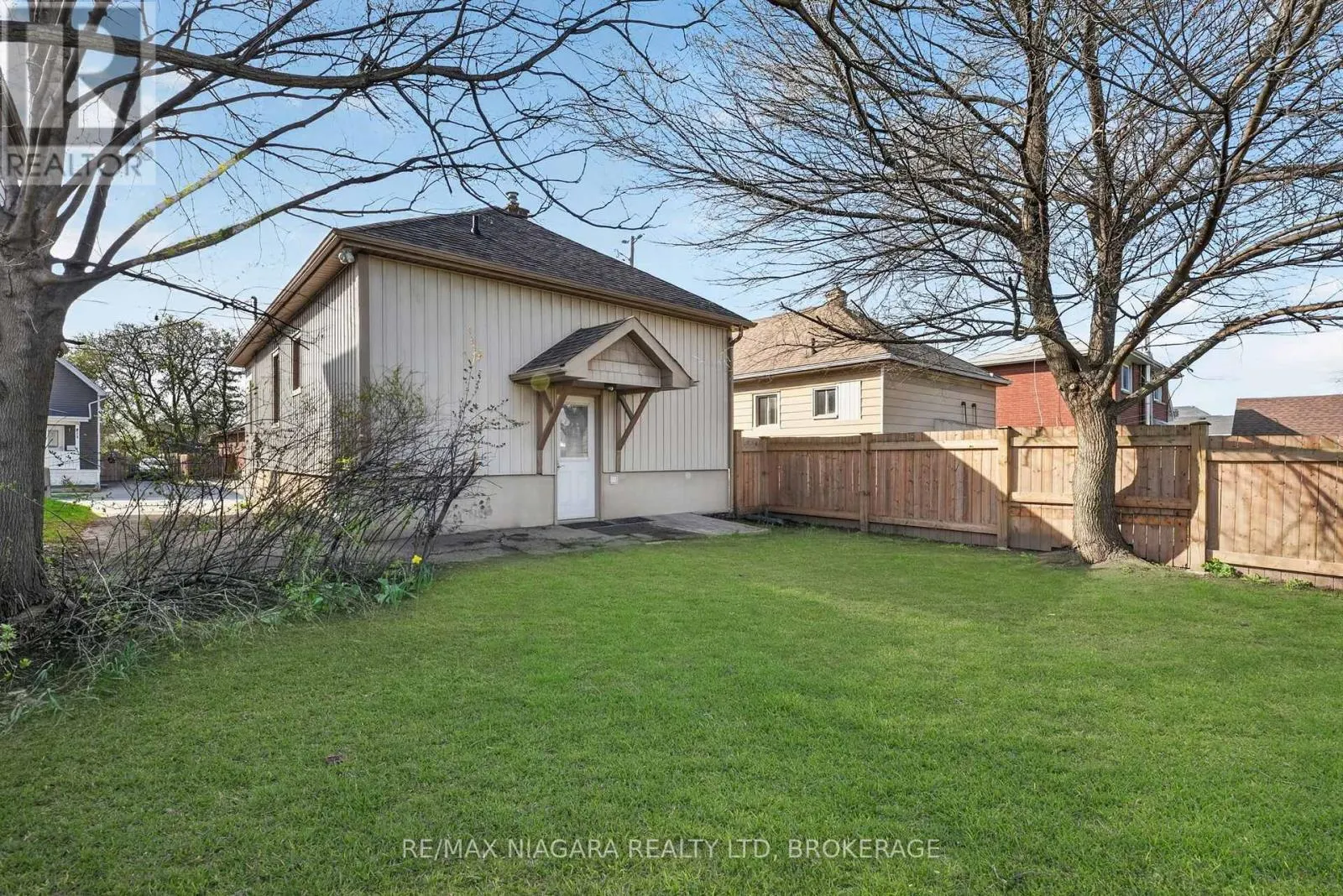 214 NIAGARA STREET