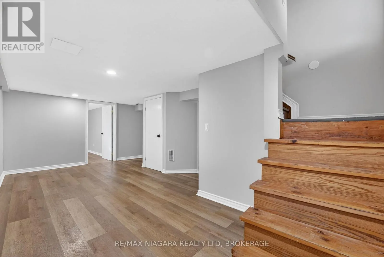214 NIAGARA STREET