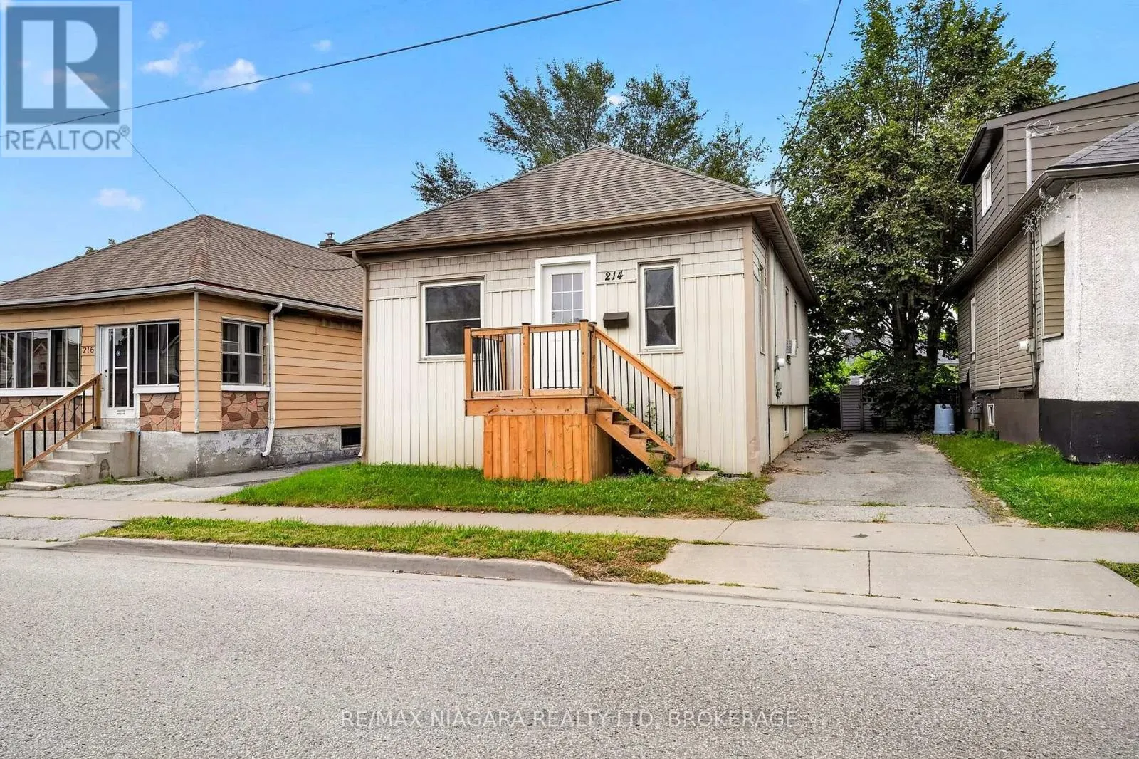214 NIAGARA STREET