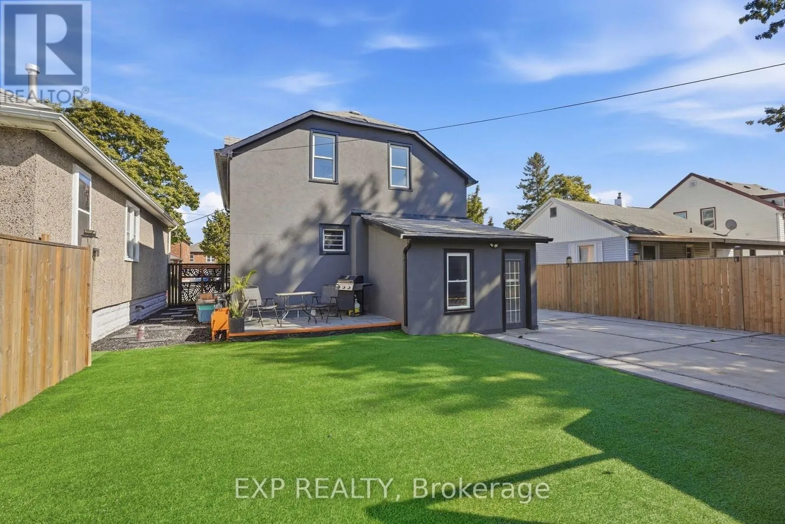 249 WALLACE AVENUE S