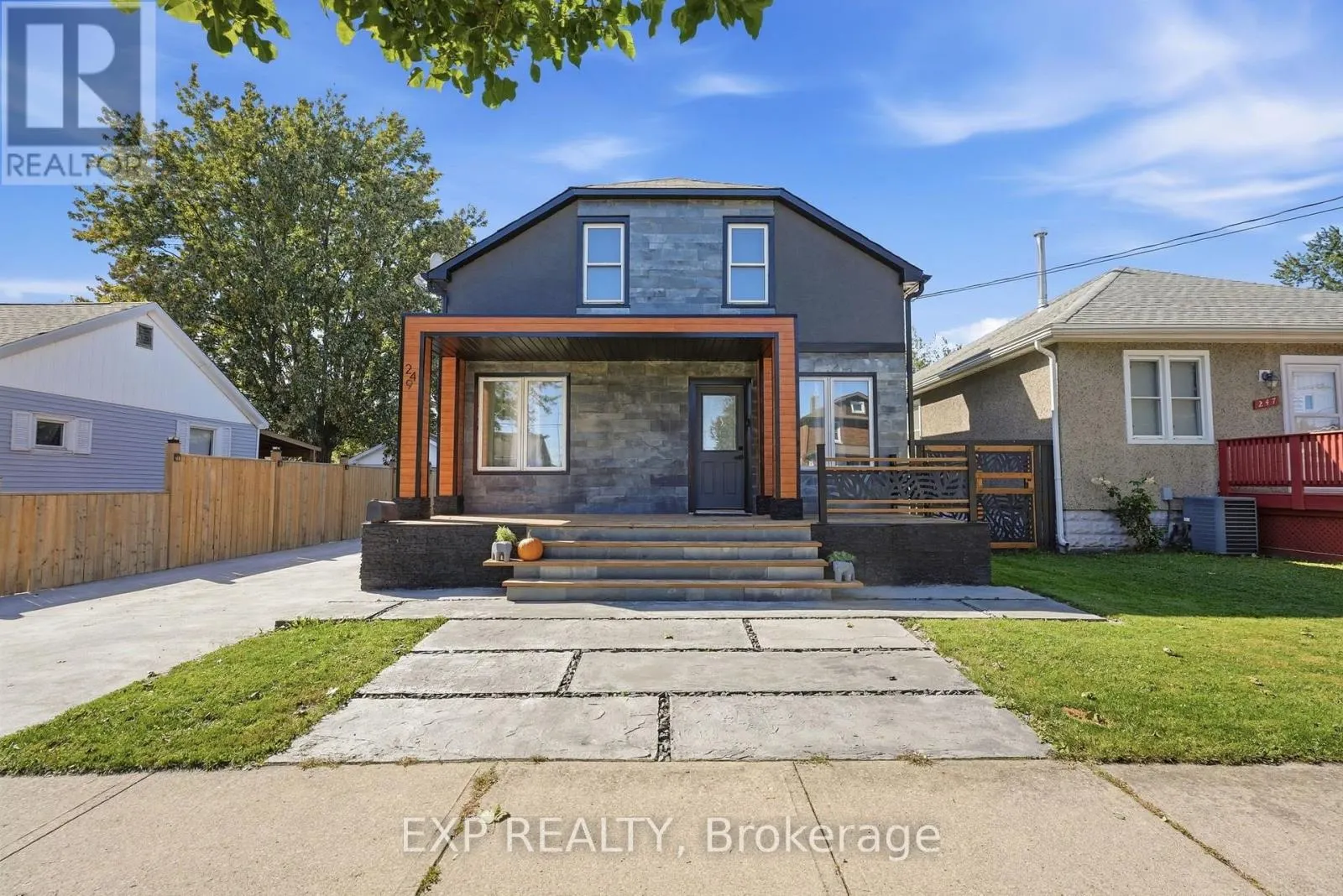 249 WALLACE AVENUE S