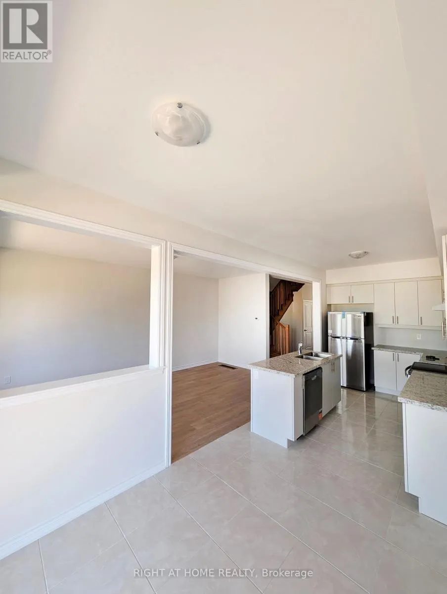 1052 PERIWINKLE CRESCENT
