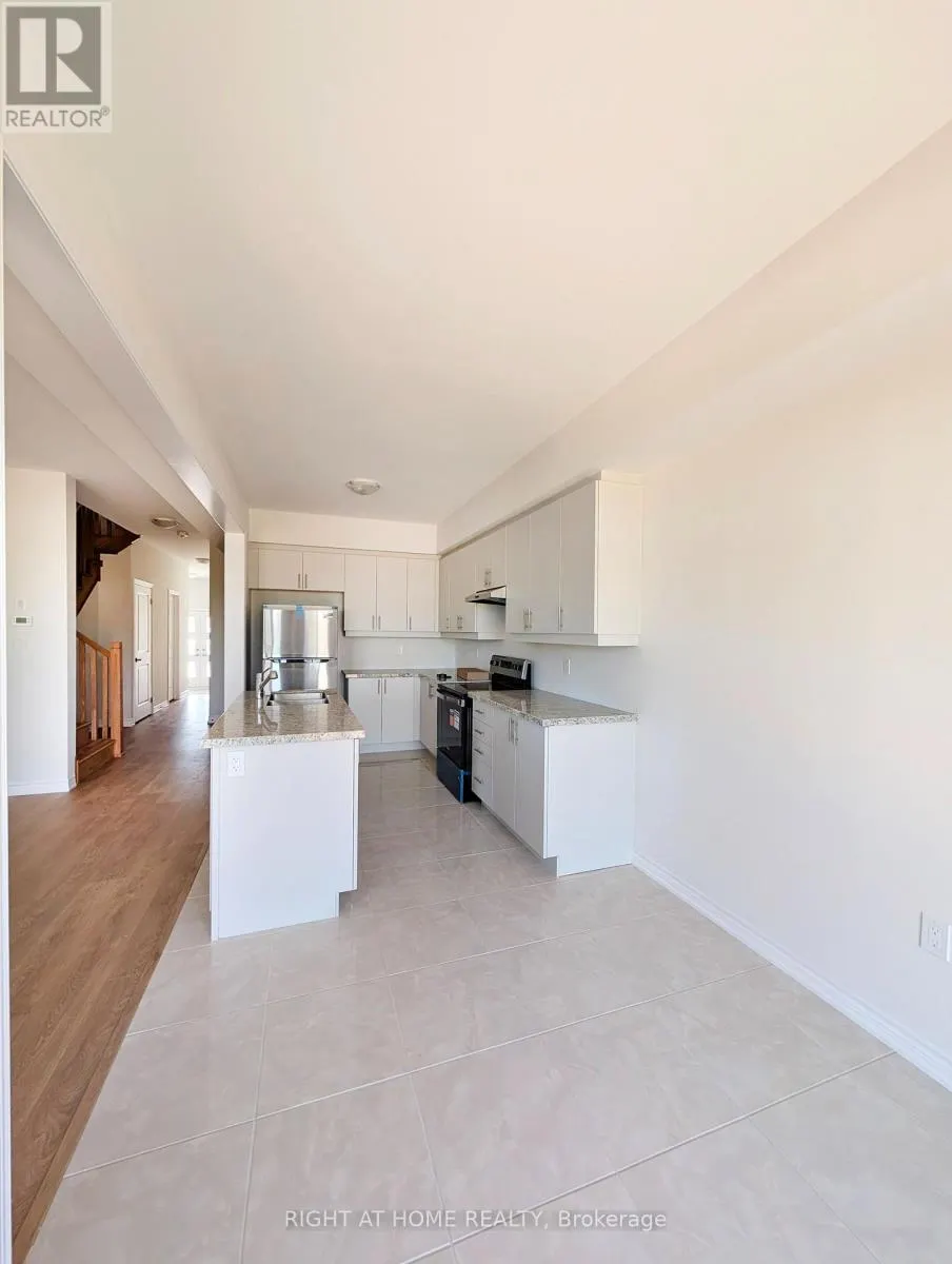 1052 PERIWINKLE CRESCENT