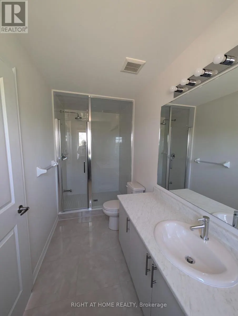 1052 PERIWINKLE CRESCENT